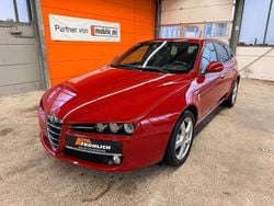 Rot Gebraucht 2012 Alfa Romeo 159 Turismo Kombi | 4.699 € (Guter Preis)