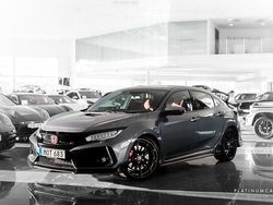 Grau Gebraucht 2018 Honda Civic Type R Limousine | 29.964 € (Etwas zu teuer)
