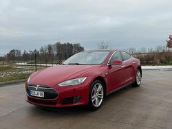 Rot Gebraucht 2013 Tesla Model S Kleinwagen | 18.990 € (Teuer)