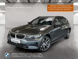 Grau Gebraucht 2022 BMW 320e Kombi | 29.399 € (Guter Preis)