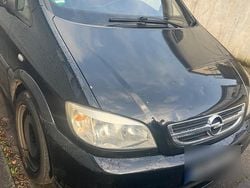 Blau Gebraucht 2004 Opel Zafira Van / Kleinbus | 400 € (Fairer Preis)