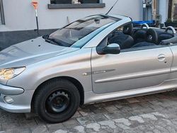 Silber Gebraucht 2006 Peugeot 206 CC Quiksilver Cabrio | 1.499 € (Guter Preis)