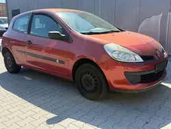 Rot Gebraucht 2005 Renault Clio III Expression Kleinwagen | 1.000 € (Guter Preis)