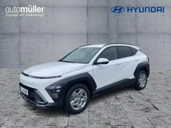 Weiss atlas white / sol Gebraucht 2023 Hyundai Kona Trend SUV | 24.622 € (Guter Preis)