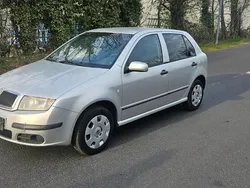Silber Gebraucht 2005 Skoda Fabia Kleinwagen | 600 € (Superpreis)