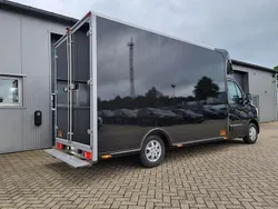 Schwarz metallic Neu 2025 Renault Master Van | 60.500 €