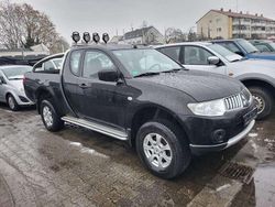 Schwarz Gebraucht 2010 Mitsubishi L200 Invite Abholung | 12.900 € (Fairer Preis)