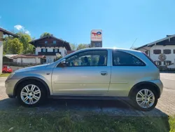 Silber Gebraucht 2006 Opel Corsa Kleinwagen | 2.000 € (Fairer Preis)