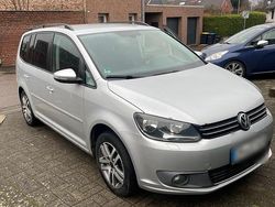 Silber Gebraucht 2011 VW Touran Van / Kleinbus | 5.000 € (Fairer Preis)