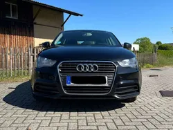 Schwarz Gebraucht 2013 Audi A1 Sportback Ambition Kleinwagen | 6.800 € (Fairer Preis)