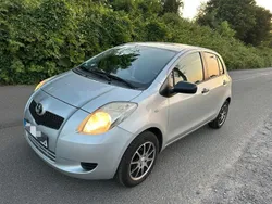 Silber Gebraucht 2007 Toyota Yaris Style Kleinwagen | 2.950 € (Fairer Preis)