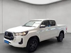 Weiß Neu 2025 Toyota HiLux Comfort Abholung | 50.950 € (Etwas zu teuer)