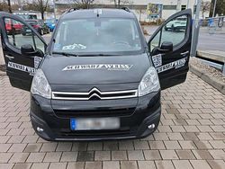 Schwarz Gebraucht 2017 Citroën Berlingo Van / Kleinbus | 8.800 € (Fairer Preis)