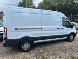 Weiß Gebraucht 2020 Ford Transit Trend Van / Kleinbus | 21.880 € (Guter Preis)