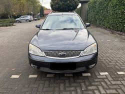 Grau Gebraucht 2007 Ford Mondeo Ghia Kombi | 1.700 € (Fairer Preis)
