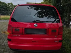 Rot Gebraucht 2002 VW Sharan Van / Kleinbus | 550 € (Guter Preis)
