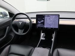 Grau Gebraucht 2020 Tesla Model 3 Standard Range Limousine | 18.700 € (Guter Preis)