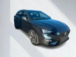 Grau Gebraucht 2023 Seat Leon FR Limousine | 28.945 € (Fairer Preis)