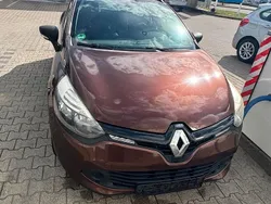 Braun Gebraucht 2015 Renault Clio IV Limousine | 3.399 €