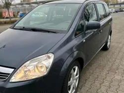 Blau Gebraucht 2009 Opel Zafira Van / Kleinbus | 2.600 € (Fairer Preis)