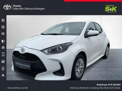 Schneeweiß Gebraucht 2021 Toyota Yaris Basis Kleinwagen | 12.980 € (Etwas zu teuer)