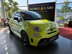 Colore esterno (adrenalin grü Gebraucht 2021 Abarth 595C Competizione Cabrio | 29.290 € (Etwas zu teuer)