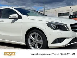 Calcitweiss/zirrusweiss Gebraucht 2014 Mercedes A180 Urban Limousine | 14.999 € (Fairer Preis)
