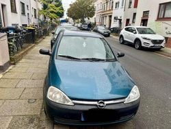 Grün Gebraucht 2002 Opel Corsa Kleinwagen | 450 € (Superpreis)