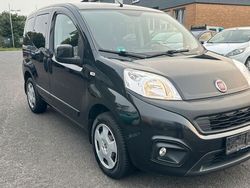 Schwarz Gebraucht 2019 Fiat Qubo Lounge Van / Kleinbus | 7.900 €