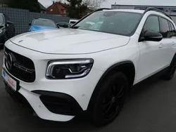 Polarweiss unilack Gebraucht 2021 Mercedes GLB200 AMG SUV | 25.800 €