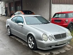 Grau Gebraucht 2001 Mercedes CLK230 Avantgarde Coupé | 2.300 € (Fairer Preis)