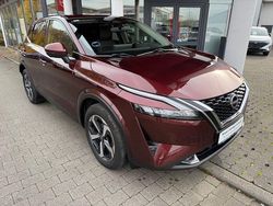 Burgundy Gebraucht 2023 Nissan Qashqai 360º SUV | 22.450 € (Fairer Preis)