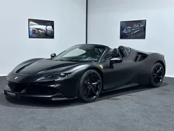 Schwarz Gebraucht 2023 Ferrari SF90 Cabrio | 499.800 €