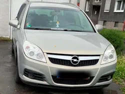 Beige Gebraucht 2005 Opel Vectra Kombi | 1.950 € (Fairer Preis)