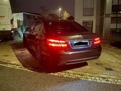 Schwarz Gebraucht 2013 Mercedes E220 AMG line Limousine | 15.499 € (Etwas zu teuer)