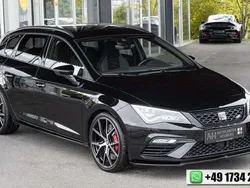 Mitternachtsschwarz Gebraucht 2017 Cupra Leon Kombi | 24.990 € (Teuer)