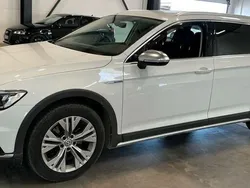 Pure white Gebraucht 2018 VW Passat Alltrack Kombi | 19.899 € (Guter Preis)