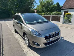 Gebraucht 2015 Peugeot 5008 Van / Kleinbus | 11.900 € (Teuer)