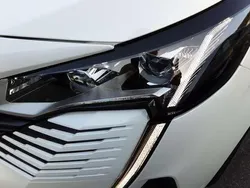 Weiß metallic Gebraucht 2023 Peugeot 3008 GT | 35.810 € (Teuer)