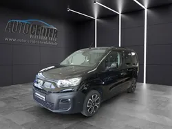 Schwarz Gebraucht 2024 Fiat Doblò Van / Kleinbus | 24.980 € (Fairer Preis)