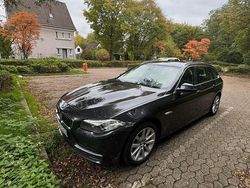 Grau Gebraucht 2016 BMW 530 Shadowline Kombi | 18.490 € (Guter Preis)