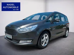 Grau Gebraucht 2018 Ford Galaxy Titanium Van / Kleinbus | 13.990 € (Fairer Preis)