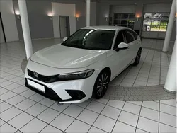 Platinum white pearl Gebraucht 2024 Honda Civic Elegance Limousine | 36.490 €