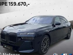 Blau Gebraucht 2025 BMW 740 Shadowline Limousine | 126.216 €