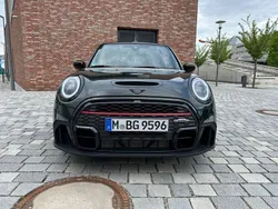 Grün Gebraucht 2022 Mini John Cooper Works Classic Kleinwagen | 33.000 € (Etwas zu teuer)