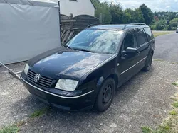 Schwarz Gebraucht 2004 VW Bora Limousine | 999 € (Superpreis)