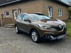 Braun Gebraucht 2016 Renault Kadjar Life SUV | 10.000 € (Guter Preis)