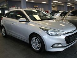 Silber Gebraucht 2019 Hyundai i20 Limousine | 11.980 € (Fairer Preis)