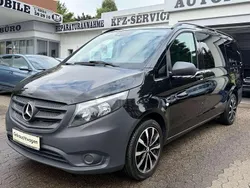 Obsidianschwarz metallic Gebraucht 2019 Mercedes Vito Van / Kleinbus | 29.999 € (Teuer)