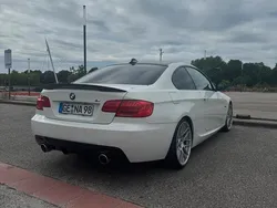 Weiß Gebraucht 2010 BMW 320 M Performance Coupé | 12.500 € (Teuer)
